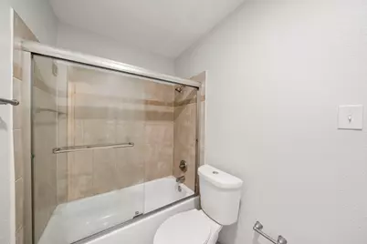 7847 Green Lawn Drive #7847, Houston, TX 77088 - Photo 13