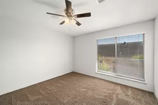 7847 Green Lawn Dr, Houston, TX 77088 - Photo 15