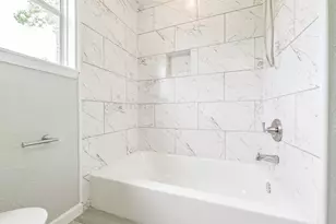 9631 Bundy Ln, Houston, TX 77080 - Photo 13