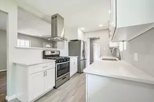 9631 Bundy Ln, Houston, TX 77080 - Photo 7