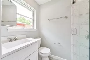 9631 Bundy Ln, Houston, TX 77080 - Photo 5