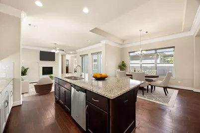 14 Kendrick Pines Boulevard, The Woodlands, TX 77389 - Photo 7