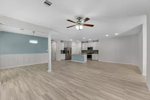 1822 Bending Green Dr, Rosharon, TX 77583 - Photo 7