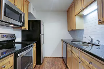 415 Hawthorne Street #5, Houston, TX 77006 - Photo 1