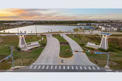 719 Sandy Bay Lane, Kemah, TX 77565 - Photo 27