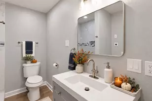 9827 Shive Dr, Houston, TX 77078 - Photo 9