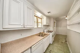 302 Hunt St, Houston, TX 77003 - Photo 21