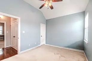 1828 Woodbend Village Ct, Houston, TX 77055 - Photo 31