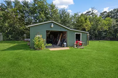 9820 Highway 150, Shepherd, TX 77371 - Photo 15