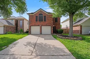 2015 Greencrest Dr, Missouri City, TX 77489 - Photo 1
