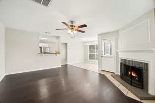 2015 Greencrest Dr, Missouri City, TX 77489 - Photo 7