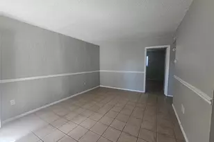 911 Avenue K, Galveston, TX 77550 - Photo 3