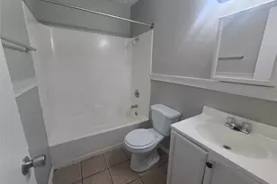 911 Avenue K, Galveston, TX 77550 - Photo 5