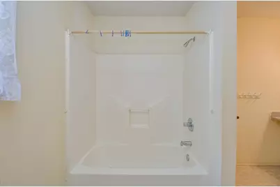 512 Town and Country Drive, El Campo, TX 77437 - Photo 11