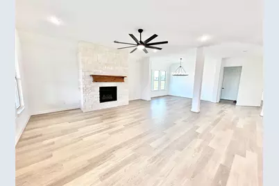 15722 N Tower Circle, Santa Fe, TX 77517 - Photo 9