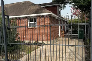 2101 Maury St, Houston, TX 77026 - Photo 3