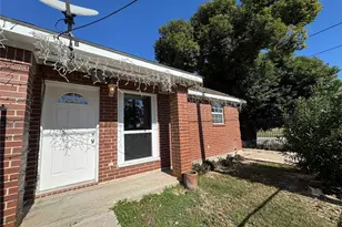 2101 Maury St, Houston, TX 77026 - Photo 1