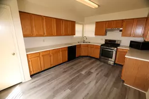 10031 Red Wolf Ln, Houston, TX 77064 - Photo 5