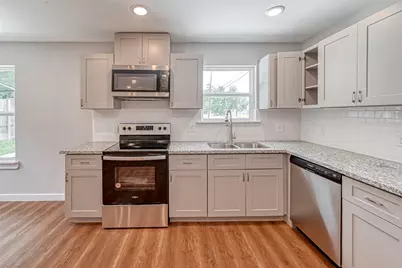 8125 Eastover Street #B, Houston, TX 77028 - Photo 3