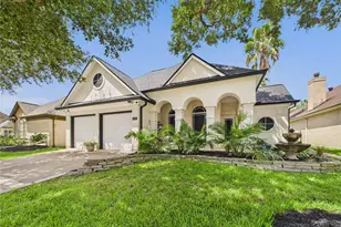 203 Las Brisas St, Kemah, TX 77565 - Photo 1