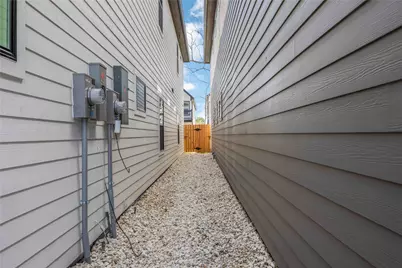 8009 Cora Street, Houston, TX 77088 - Photo 29