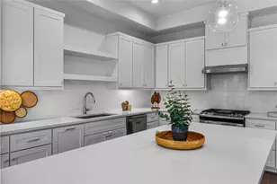 1745 Ojeman Point Ln, Houston, TX 77055 - Photo 13