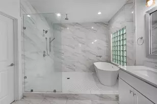 1745 Ojeman Point Ln, Houston, TX 77055 - Photo 23