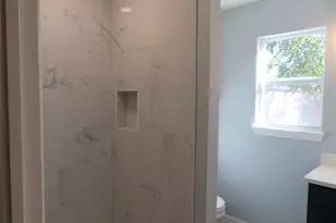 1103 Jocelyn St, Houston, TX 77023 - Photo 13