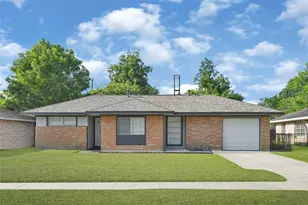 307 Midway Dr, Baytown, TX 77521 - Photo 1