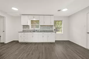 307 Midway Dr, Baytown, TX 77521 - Photo 7