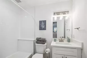 89 Towering Pines Dr, The Woodlands, TX 77381 - Photo 21