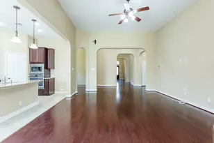 7810 Deep Green Dr, Rosenberg, TX 77469 - Photo 11