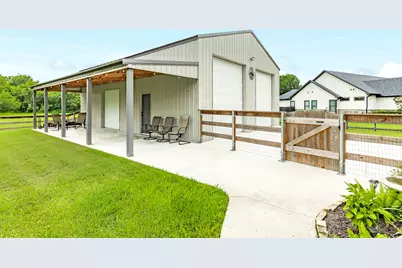 902 Redbird Court, Angleton, TX 77515 - Photo 25