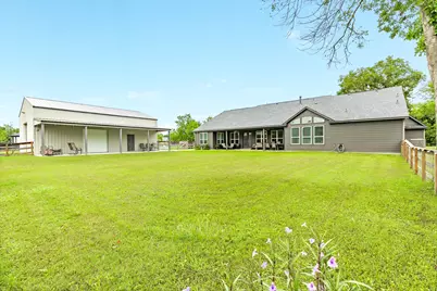 902 Redbird Court, Angleton, TX 77515 - Photo 23