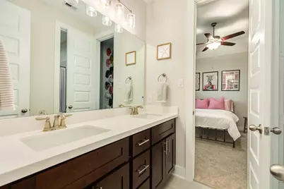 902 Redbird Court, Angleton, TX 77515 - Photo 15
