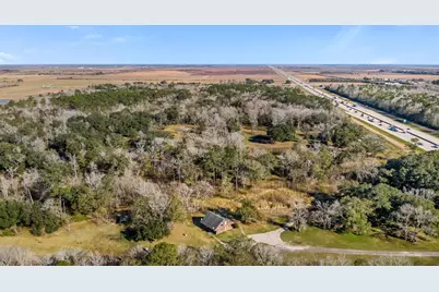 33349 Interstate 10, Anahuac, TX 77514 - Photo 25