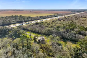 33349 Interstate 10, Anahuac, TX 77514 - Photo 23