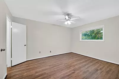 812 Fleetwood Place Drive, Houston, TX 77079 - Photo 25