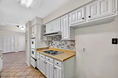 812 Fleetwood Place Drive, Houston, TX 77079 - Photo 15