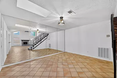812 Fleetwood Place Drive, Houston, TX 77079 - Photo 9
