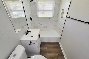 5815 Southseas St, Houston, TX 77033 - Photo 31