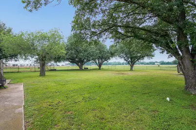 175 Loop 265, Rosebud, TX 76570 - Photo 13