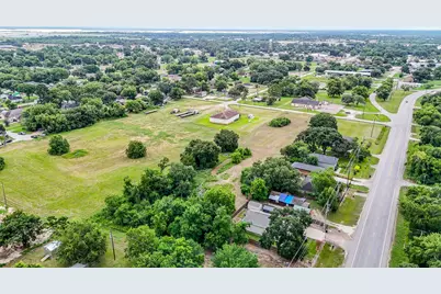 4218 1st Street, Brookshire, TX 77423 - Photo 3