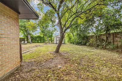 113 S Yaupon Street, Lake Jackson, TX 77566 - Photo 25