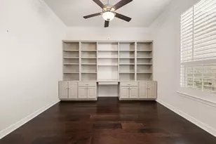 3418 Sherbrooke Manor Ct, Houston, TX 77059 - Photo 9