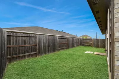 9014 Estes Lakes Drive, Baytown, TX 77521 - Photo 25