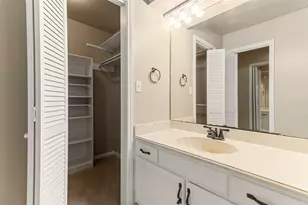 57 S Bachelor Button, Lake Jackson, TX 77566 - Photo 17