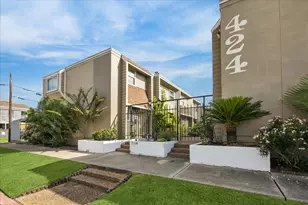 424 15th St, Galveston, TX 77550 - Photo 1