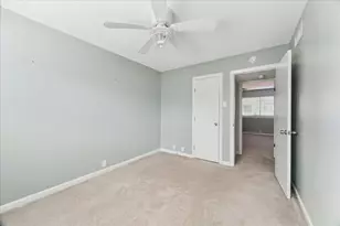 424 15th St, Galveston, TX 77550 - Photo 17