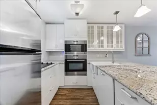 424 15th St, Galveston, TX 77550 - Photo 13